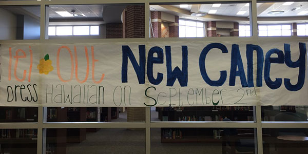 Wildcats Dress to Lei out New Caney